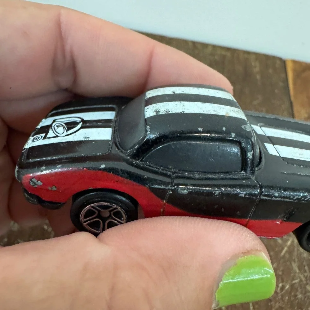 Matchbox 1998 62 Corvette Diecast Car Black Red White‎ Taco Bell Vintage Toy